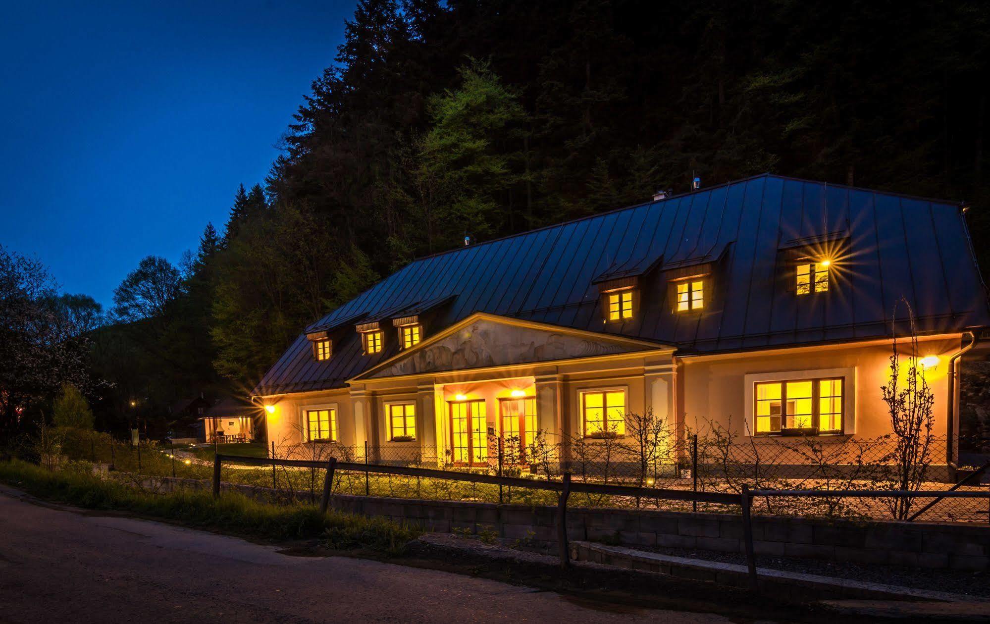 Apartmany Weissov Dom Banská Štiavnica Extérieur photo